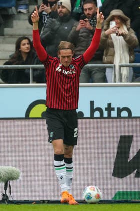 2. Bundesliga - Hannover 96 - Holstein Kiel am 08.02.2026 in der Heinz von Heiden Arena in Hannover Jubel, Torjubel, Torschuetze, Torschütze Stefan Teitur Thordarson (Hannover) jubelt nach seinem Tor zum 3 zu 1