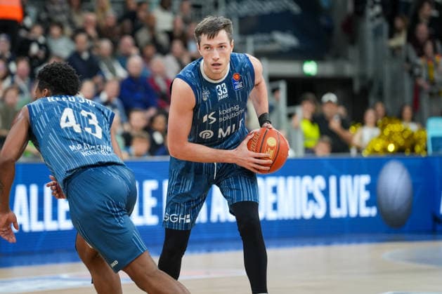 Basketball: easyCredit BBL, 19. Spieltag, MLP Academics Heidelberg - FC Bayern München Basketball am 08.02.2026 in Heidelberg (SNP Dome), Deutschland, Saison 2025 2026: Ryan Mikesell (33, MLP) im Fokus. Heidelberg SNP Dome Deutschland Copyright: xChristophxKinzingerx