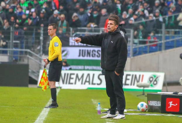 Deutschland: Fussball 2.Bundesliga 2025 26, 21. Spieltag - Hannover 96 vs Holstein Kiel - Heinz von Heiden Arena Stadion (Hannover): Marcel Rapp (Trainer Holstein Kiel) Hannover