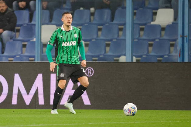 February 8, 2026, Reggio Emilia, Italy: Jay Idzes of US Sassuolo Calcio seen in action during the Italian Serie A soccer match between US Sassuolo Calcio and FC Inter at Mapei Stadium - CittÃ del Tricolore. Final score; US Sassuolo Calcio 0:5 FC Inter Reggio Emilia Italy - ZUMAs197 20260208_aaa_s197_464 Copyright: xEmanuelexPennacchiox