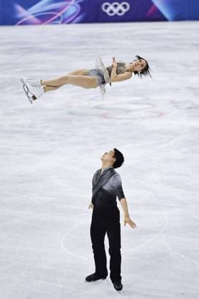 Milan Cortina Olympics: Figure skating, Eiskunstlauf Riku Miura (top) and Ryuichi Kihara of Japan perform in the pairs free program during the figure skating team event at the Milan Cortina Olympics at Milano Ice Skating Arena in Milan on Feb. 8, 2026.  A14AA0005258542P
