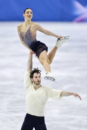Milan Cortina Olympics: Figure skating, Eiskunstlauf Sara Conti (top) and Niccolo Macii of Italy perform in the pairs free program during the figure skating team event at the Milan Cortina Olympics at Milano Ice Skating Arena in Milan on Feb. 8, 2026.  A14AA0005258855P