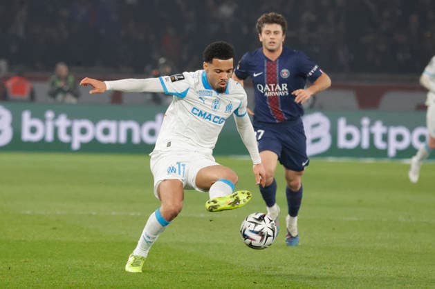 French League One - PSG vs OM PSG’s Joao Neves battles OM’s Ethan Nwaneri during the 2025-26 French soccer League One game, PSG vs OM in Parc des Princes Stadium, Paris, France on February 8th 2026. Photo by Henri Szwarc ABACAPRESS.COM Paris France  Copyright: xSzwarcxHenri ABACAx