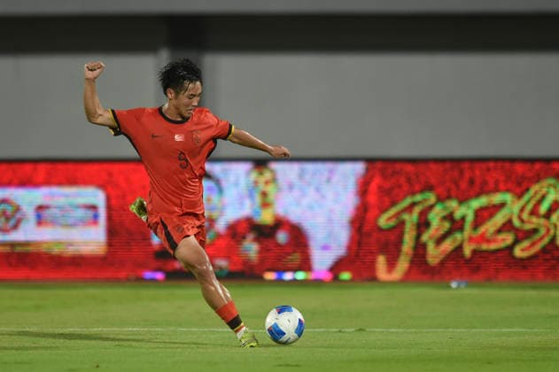 (260209) -- TANGERANG. Feb. 9, 2026 -- Shuai Weihao of China shoots during the U17, U 17 International Friendly, Länderspiel, Nationalmannschaft Match between China and Indonesia in Tangerang, Indonesia on Feb. 8, 2026. ) (SP)INDONESIA-TANGERANG-FOOTBALL-U17 INTERNATIONAL FRIENDLY MATCH-CHINA VS INDONESIA VerixSanovri 