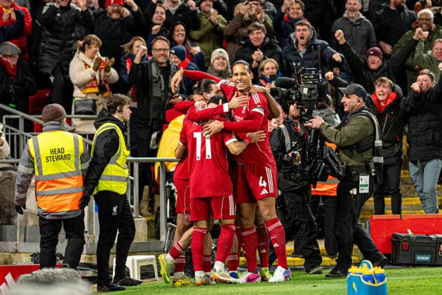 Liverpool v Manchester City - Premier League Dominik Szoboszlai of Liverpool celebrates with Virgil van Dijk and their teammates after scoring during the Premier League match between Liverpool and Manchester City at Anfield in Liverpool, England, on February 8, 2026. Liverpool Merseyside United Kingdom  Copyright: xMIxNewsx originalFilename:fletcher-liverpoo260208_npme4.jpg