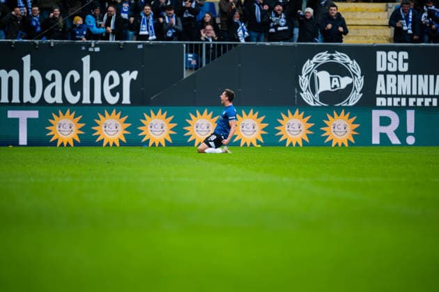 08.02.2026 - Fußball, 2025 2026, 2. Bundesliga, 21. Spieltag, DSC Arminia Bielefeld - Eintracht Braunschweig: Marius Wörl (Bielefeld) jubelt nach seinem Tor zum 2:2 DFL REGULATIONS PROHIBIT ANY USE OF PHOTOGRAPHS AS IMAGE SEQUENCES AND OR QUASI-VIDEO.