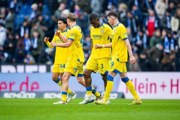 08.02.2026 - Fußball, 2025 2026, 2. Bundesliga, 21. Spieltag, DSC Arminia Bielefeld - Eintracht Braunschweig: (L-R) Johan Gomez (Braunschweig), Lukas Frenkert (Braunschweig), Patrick Nkoa (Braunschweig), Erencan Yardimci (Braunschweig) DFL REGULATIONS PROHIBIT ANY USE OF PHOTOGRAPHS AS IMAGE SEQUENCES AND OR QUASI-VIDEO.