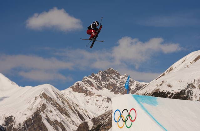 February 9, 2026, Livigno, Italy: Megan Oldham, of Canada, makes a warmup run in the women s freeski slopestyle final at the Milano Cortina 2026 Winter Olympic Games, Olympische Spiele, Olympia, OS in Livigno, Italy on Monday, Feb. 9, 2026. Canada News - February 9, 2026  - ZUMAc35_ 20260209_zaf_c35_001 Copyright: xSeanxKilpatrickx