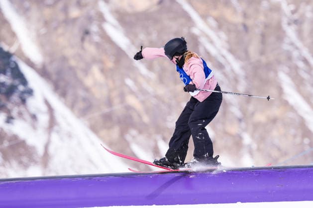 09 02 2026, Livigno, Snow Park, Winter Olympics: Women s Freeski Slopestyle Final, 10 Anni Karava (Finland) Livigno Snow Park Lombardy Italy *** 09 02 2026, Livigno, Snow Park, Winter Olympics Women s Freeski Slopestyle Final, 10 Anni Karava Finland Livigno Snow Park Lombardy Italy Copyright: xJustPictures.ch JarixPestelaccix jp-en-JaPe-DSC07458-20260209