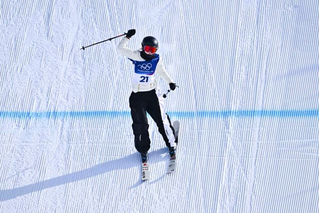(260209) -- LIVIGNO, Feb. 9, 2026 -- Liu Mengting of China reacts during the freestyle skiing women s freeski slopestyle final at the Milan-Cortina 2026 Olympic Winter games, Winterspiele,Spiele, Summer games in Livigno, Italy, Feb. 9, 2026. ) (MICO2026)ITALY-LIVIGNO-OLYMPIC WINTER GAMES-FREESTYLE SKIING-WOMEN S FREESKI SLOPESTYLE-FINAL ZhangxHongxiang 