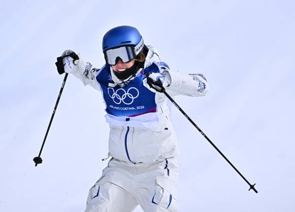 (260209) -- LIVIGNO, Feb. 9, 2026 -- Gu Ailing of China competes during the freestyle skiing women s freeski slopestyle final at the Milan-Cortina 2026 Olympic Winter games, Winterspiele,Spiele, Summer games in Livigno, Italy, Feb. 9, 2026. ) (MICO2026)ITALY-LIVIGNO-OLYMPIC WINTER GAMES-FREESTYLE SKIING-WOMEN S FREESKI SLOPESTYLE-FINAL ZhangxHongxiang 