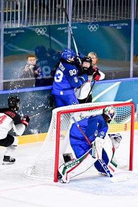 ITALY team group, Mannschaftsbild, Totale (ITA) vs JAPAN TEAM GROUP (JPN), during Womens Prelim. Round - Group B, Ice hockey, Eishockey at the Olympic Winter games, Winterspiele,Spiele, Summer games Milano Cortina 2026, at Milano Rho Ice Hockey Arena, on February 09, 2026 in Milan, Italy. Noxthirdxpartyxsales  aflo_319074734