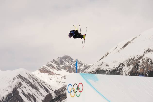 February 9, 2026, Livigno, Italy: Switzerland s Mathilde Gremaud competes in the women s freeski slopestyle final at the Milano Cortina 2026 Winter Olympic Games, Olympische Spiele, Olympia, OS in Livigno, Italy on Monday, Feb. 9, 2026. Canada News - February 9, 2026  - ZUMAc35_ 20260209_zaf_c35_016 Copyright: xSeanxKilpatrickx