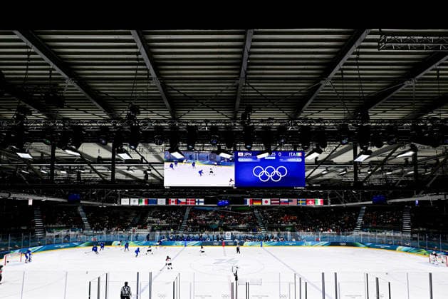 ITALY team group, Mannschaftsbild, Totale (ITA) vs JAPAN TEAM GROUP (JPN), during Womens Prelim. Round - Group B, Ice hockey, Eishockey at the Olympic Winter games, Winterspiele,Spiele, Summer games Milano Cortina 2026, at Milano Rho Ice Hockey Arena, on February 09, 2026 in Milan, Italy. Noxthirdxpartyxsales  aflo_319079013