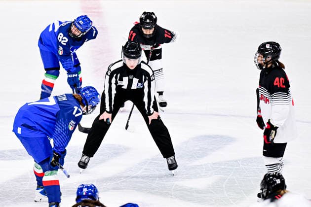 ITALY team group, Mannschaftsbild, Totale (ITA) vs JAPAN TEAM GROUP (JPN), during Womens Prelim. Round - Group B, Ice hockey, Eishockey at the Olympic Winter games, Winterspiele,Spiele, Summer games Milano Cortina 2026, at Milano Rho Ice Hockey Arena, on February 09, 2026 in Milan, Italy. Noxthirdxpartyxsales  aflo_319079041