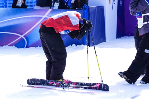 09 02 2026, Livigno, Snow Park, Winter Olympics: Women s Freeski Slopestyle Final, 1 Mathilde Gremaud (Switzerland) wins olympic gold and celebrates Livigno Snow Park Lombardy Italy *** 09 02 2026, Livigno, Snow Park, Winter Olympics Women s Freeski Slopestyle Final, 1 Mathilde Gremaud Switzerland wins olympic gold and celebrates Livigno Snow Park Lombardy Italy Copyright: xJustPictures.ch JarixPestelaccix jp-en-JaPe-DSC05655-20260209