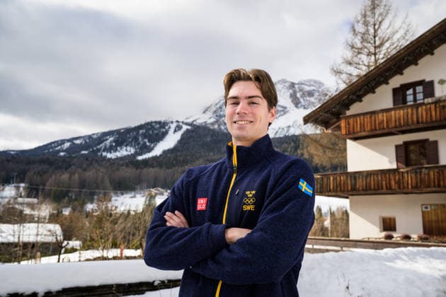260209 Simon Olofsson of the Swedish national men s curling team poses for a portrait at a press meet during day 3 of the 2026 Winter Olympics on February 9, 2026 in Cortina. Photo: Joel Marklund BILDBYRAN kod JM JM0785 bbeng curling Olympic Games, Olympische Spiele, Olympia, OS olympics winter olympics os ol olympiska spel vinter-os olympiske leker milano cortina 2026 milan cortina 2026 milano cortina 2026 olympic games milano cortina 2026 winter olympic games milano cortina-os milano cortina-ol vinter-ol pressträff Sverige Sweden porträtt *** 260209 Simon Olofsson of the Swedish national men s curling team poses for a portrait at a press meet during day 3 of the 2026 Winter Olympics on February 9, 2026 in Cortina Photo Joel Marklund BILDBYRAN kod JM JM0785 bbeng curling olympic games olympics winter olympics os ol olympiska spel vinter os olympiske leker milano cortina 2026 milan cortina 2026 milano cortina 2026 olympic games milano cortina 2026 winter olympic games milano cortina os milano cortina ol vinter ol pressträff Sverige Sweden Sweden porträtt  Copyright: JOELxMARKLUND BB260209JM008