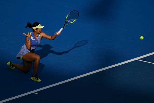 Qatar TotalEnergies Open 2026 - Day Two DOHA, QATAR FEBRUARY 9: Alexandra Eala of the Philippines in action against Tereza Valentova of the Czech Republic in the first round on Day Two of the Qatar TotalEnergies Open, part of the Hologic WTA, Tennis Damen Tour at the Khalifa International Tennis and Squash Complex on February 9, 2026 in Doha, Qatar. Doha Qatar  Copyright: xArturxWidakx originalFilename:widak-qatartot260209_npJ3G.jpg
