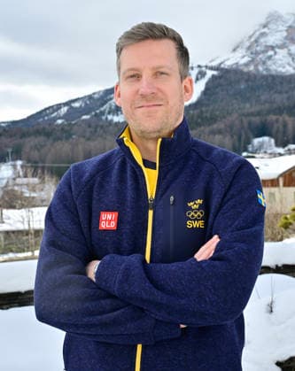 CORTINA 20260209 Lagledaren Alexander Lindström i det svenska curlinglandslaget som inleder OS-spelet i Cortina pa onsdag med match mot Italien. *** Bilden ingar i SPORTPAKET. För övriga BETALBILD ** CORTINA ITALIEN x10030x *** CORTINA 20260209 Team leader Alexander Lindström in the Swedish national curling team that starts the Olympic Games in Cortina on Wednesday with a match against Italy The picture is in the SPORTPAKET For others PAYPICTURE CORTINA ITALY x10030x  Copyright: xJonasxEkströmer TTx OS 2026 CURLING HERRAR