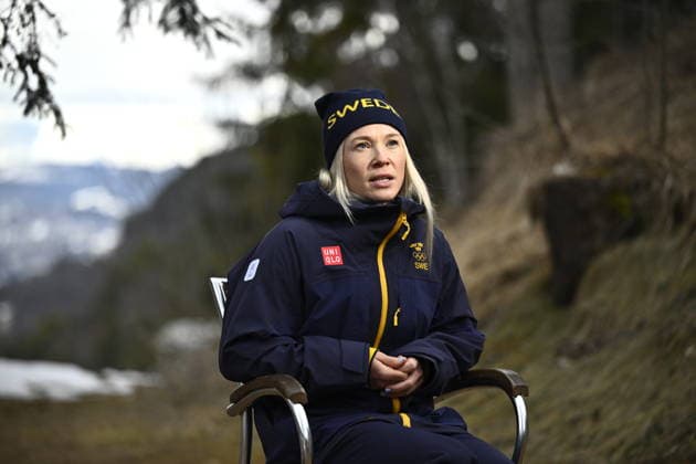 VAL DI FIEMME, ITALY 20260209 Jonna Sundling at a press conference, PK, Pressekonferenz with the Swedish national ski team at the Sweden arena ahead of the women s sprint during the Winter Olympics in Val di Fiemme, Italy. *** The image is included in the SPORTS PACKAGE. For others PAYMENT IMAGE *** VAL DI FIEMME ITALY x10430x *** VAL DI FIEMME, ITALY 20260209 Jonna Sundling at a press conference with the Swedish national ski team at the Sweden arena ahead of the women s sprint during the Winter Olympics in Val di Fiemme, Italy The image is included in the SPORTS PACKAGE For others PAYMENT IMAGE VAL DI FIEMME ITALY x10430x  Copyright: xChristinexOlsson TTx OLYMPICS 2026 SKIING