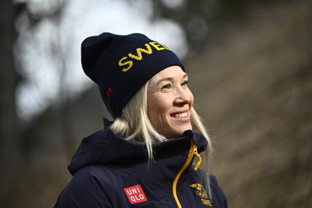 VAL DI FIEMME, ITALY 20260209 Jonna Sundling at a press conference, PK, Pressekonferenz with the Swedish national ski team at the Sweden arena ahead of the women s sprint during the Winter Olympics in Val di Fiemme, Italy. *** The image is included in the SPORTS PACKAGE. For others PAYMENT IMAGE *** VAL DI FIEMME ITALY x10430x *** VAL DI FIEMME, ITALY 20260209 Jonna Sundling at a press conference with the Swedish national ski team at the Sweden arena ahead of the women s sprint during the Winter Olympics in Val di Fiemme, Italy The image is included in the SPORTS PACKAGE For others PAYMENT IMAGE VAL DI FIEMME ITALY x10430x  Copyright: xChristinexOlsson TTx OLYMPICS 2026 SKIING