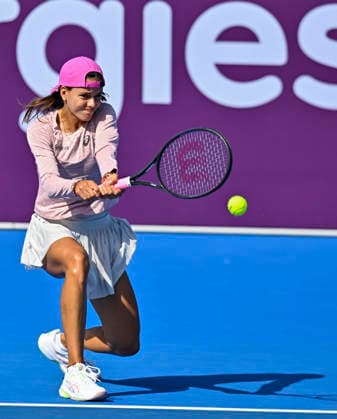February 9, 2026, Doha, Qatar: Emiliana Arango of Colombia seen in action with Xinyu Wang of China (Not in view) during the round of 64 match at the WTA, Tennis Damen Qatar TotalEnergies Open 2026 tennis tournament at the Khalifa International Tennis Complex.. Xinyu Wang won against Emiliana Arango 6-1, 7-5. WTA Qatar TotalEnergies Open 2026-Round Of 64 In Doha ,Qatar -9 FEB 2026.  - ZUMAs197 20260209_aaa_s197_053 Copyright: xNoushadxVariyattiyakkalx