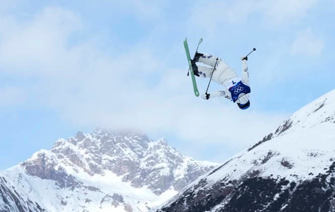 Eileen Gu of the People s Republic of China competes in the Women s Freestyle Skiing Slopestyle final at the Milano Cortina 2026 Winter Olympic Games, Olympische Spiele, Olympia, OS in Livigno, Italy, on Monday, February 9, 2026. Mathilde Gremaud of Switzerland won the gold medal, Eileen Gu won the silver medal and Megan Oldham of Canada won the bronze medal .  OLY20260209820 BOBxSTRONG