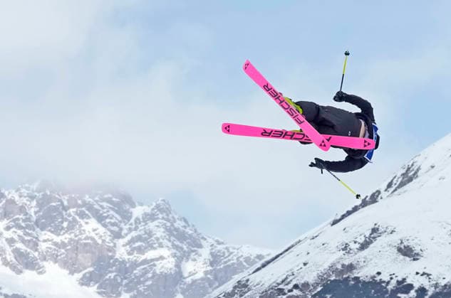 Mathilde Gremaud of Switzerland competes in the Women s Freestyle Skiing Slopestyle final at the Milano Cortina 2026 Winter Olympic Games, Olympische Spiele, Olympia, OS in Livigno, Italy, on Monday, February 9, 2026. Gremaud of Switzerland won the gold medal, Eileen Gu of the Peoples Republic of China won the silver medal and Megan Oldham of Canada won the bronze medal .  OLY20260209827 BOBxSTRONG