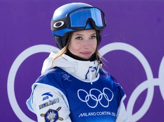 Silver medalist Eileen Gu of the People s Republic of China waits for the medal ceremony after the Women s Freestyle Skiing Slopestyle final at the Milano Cortina 2026 Winter Olympic Games, Olympische Spiele, Olympia, OS in Livigno, Italy, on Monday, February 9, 2026. Mathilde Gremaud of Switzerland won the gold medal, Eileen Gu of the People s Republic of China won the silver medal and Megan Oldham of Canada won the bronze medal.  OLY20260209858 BOBxSTRONG