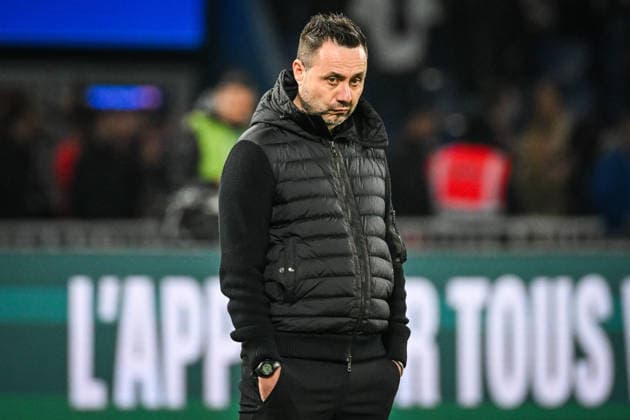 February 8, 2026, Paris, France, France: Roberto DE ZERBI of Marseille during the Ligue 1 match between Paris Saint-Germain (PSG) and Olympique de Marseille (OM) at Parc des Princes Stadium on February 08, 2026 in Paris, France. Paris France - ZUMAm308 20260208_zsp_m308_030 Copyright: xMatthieuxMirvillex