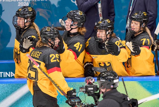 Laura Kluge of Germany celebrates her 1-0 goal, happy, laugh, celebration, at the preliminary women Ice hockey, Eishockey match Group B Germany - France of the Milano Cortina 2026 Winter Olympic Games, Olympische Spiele, Olympia, OS at Milano Rho Ice Hockey Arena on February 9, 2026 in Milan, Italy.