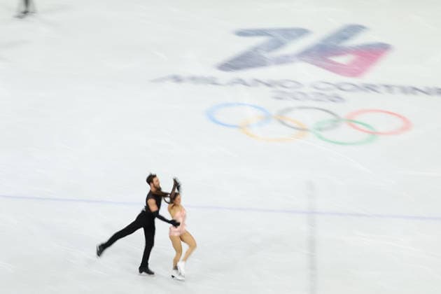February 9, 2026, Milan, Lombardy, Italy: LAURENCE FOURNIER BEAUDRY and GUILLAUME CIZERON of France practice their Ice Dance Rhythm Dance of the Figure skating, Eiskunstlauf Team Event at the Milano Cortina 2026 Winter Olympic Games, Olympische Spiele, Olympia, OS Olympics 2026: Milano Cortina: Figure Skating Ice Dance Rhythm Dance  - ZUMAc179 20260209_oly_c179_024 Copyright: xMickaelxChavetx
