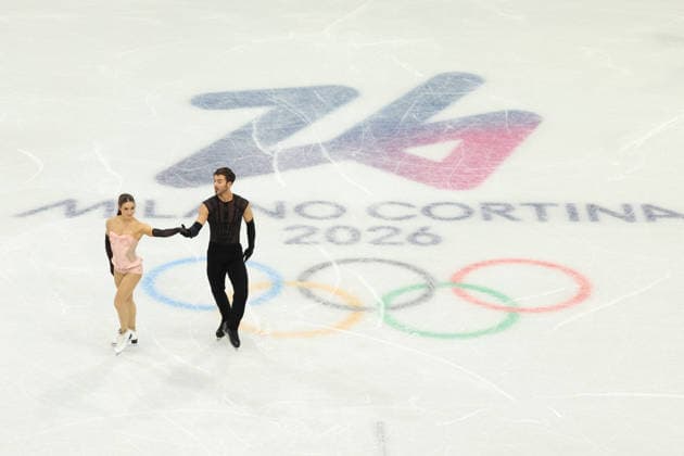 February 9, 2026, Milan, Lombardy, Italy: LAURENCE FOURNIER BEAUDRY and GUILLAUME CIZERON of France practice their Ice Dance Rhythm Dance of the Figure skating, Eiskunstlauf Team Event at the Milano Cortina 2026 Winter Olympic Games, Olympische Spiele, Olympia, OS Olympics 2026: Milano Cortina: Figure Skating Ice Dance Rhythm Dance  - ZUMAc179 20260209_oly_c179_025 Copyright: xMickaelxChavetx