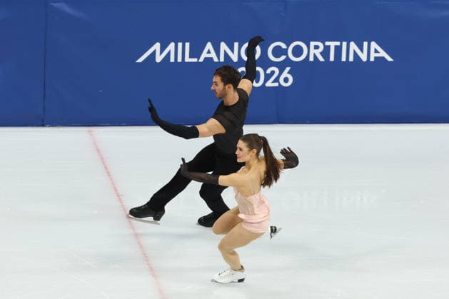 February 9, 2026, Milan, Lombardy, Italy: LAURENCE FOURNIER BEAUDRY and GUILLAUME CIZERON of France practice their Ice Dance Rhythm Dance of the Figure skating, Eiskunstlauf Team Event at the Milano Cortina 2026 Winter Olympic Games, Olympische Spiele, Olympia, OS Olympics 2026: Milano Cortina: Figure Skating Ice Dance Rhythm Dance  - ZUMAc179 20260209_oly_c179_027 Copyright: xMickaelxChavetx