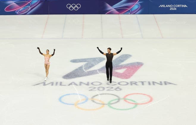February 9, 2026, Milan, Lombardy, Italy: LAURENCE FOURNIER BEAUDRY and GUILLAUME CIZERON of France practice their Ice Dance Rhythm Dance of the Figure skating, Eiskunstlauf Team Event at the Milano Cortina 2026 Winter Olympic Games, Olympische Spiele, Olympia, OS Milan Italy - ZUMAc179 20260209_oly_c179_033 Copyright: xMickaelxChavetx