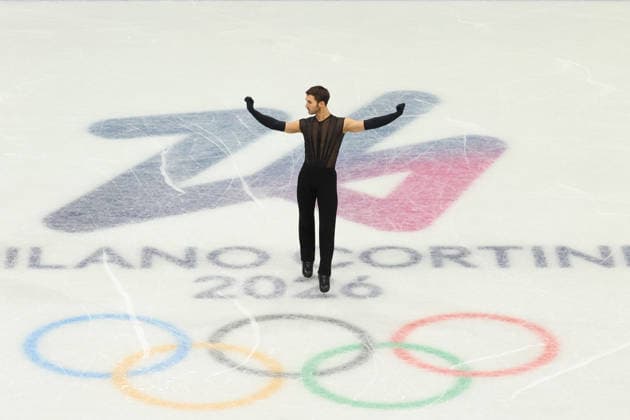 February 9, 2026, Milan, Lombardy, Italy: GUILLAUME CIZERON of France practices the Ice Dance Rhythm Dance of the Figure skating, Eiskunstlauf Team Event at the Milano Cortina 2026 Winter Olympic Games, Olympische Spiele, Olympia, OS Milan Italy - ZUMAc179 20260209_oly_c179_035 Copyright: xMickaelxChavetx