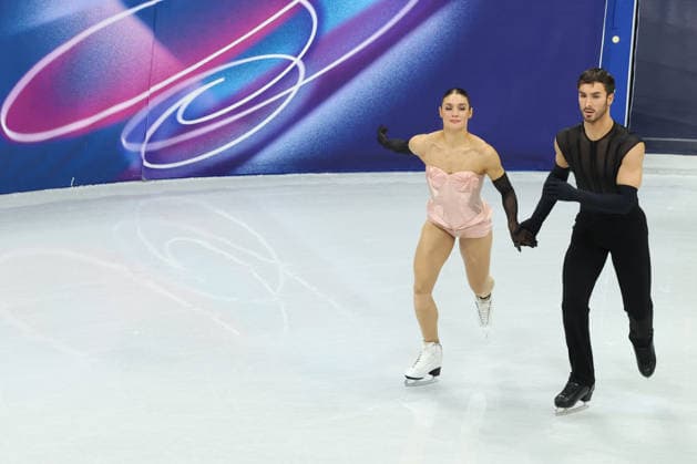 February 9, 2026, Milan, Lombardy, Italy: LAURENCE FOURNIER BEAUDRY and GUILLAUME CIZERON of France practice their Ice Dance Rhythm Dance of the Figure skating, Eiskunstlauf Team Event at the Milano Cortina 2026 Winter Olympic Games, Olympische Spiele, Olympia, OS Olympics 2026: Milano Cortina: Figure Skating Ice Dance Rhythm Dance  - ZUMAc179 20260209_oly_c179_050 Copyright: xMickaelxChavetx