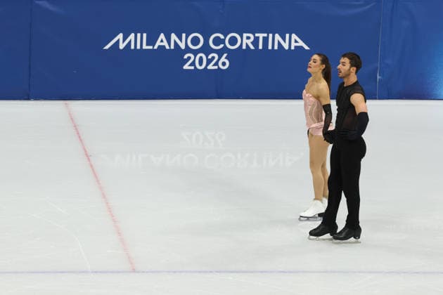 February 9, 2026, Milan, Lombardy, Italy: Ice Dance Rhythm Dance of the Figure skating, Eiskunstlauf Team Event at the Milano Cortina 2026 Winter Olympic Games, Olympische Spiele, Olympia, OS Milan Italy - ZUMAc179 20260209_oly_c179_059 Copyright: xMickaelxChavetx