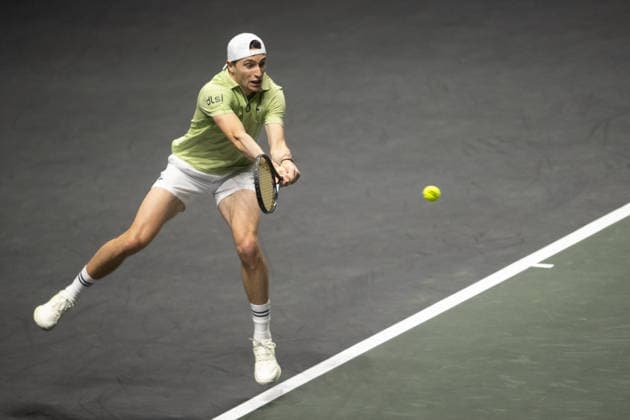 ROTTERDAM, NETHERLANDS - FEBRUARY 09: Ugo Humbert of France in action against Daniil Medvedev during Day 1 of the ABN AMRO Open at Rotterdam Ahoy on February 9, 2026 in Rotterdam, Netherlands. (Photo by Andy Astfalck) Netherlands Copyright: xAndyxAstfalckx