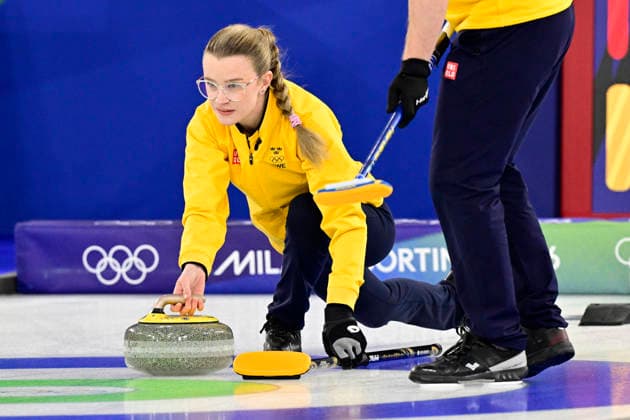 CORTINA, ITALY 20260209 Sweden s Isabella Wrana and Rasmus Wrana in the semi-final of mixed curling against Great Britain in Cortina. *** The image is included in the SPORTS PACKAGE. For others PAYMENT IMAGE ** CORTINA ITALY x10030x *** CORTINA, ITALY 20260209 Swedens Isabella Wrana and Rasmus Wrana in the semi final of mixed curling against Great Britain in Cortina The image is included in the SPORTS PACKAGE For others PAYMENT IMAGE CORTINA ITALY x10030x  Copyright: xJonasxEkströmer TTx OLYMPICS 2026 MIXED CURLING SEMI-FINALS