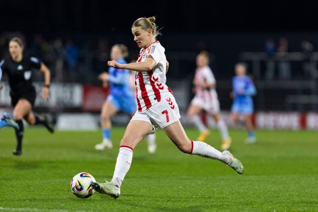 Google Pixel Frauen-Bundesliga: 1. FC Köln - SGS Essen; 09.02.2026 Anna-Lena Stolze (1. FC Köln, 7) am 17. Spieltag der Google Pixel Frauen-Bundesliga im Spiel des 1. FC Köln gegen die SGS Essen am 09.02.2026 im Franz-Kremer-Stadion in Köln. Copyright: xBEAUTIFULxSPORTS Meuselx