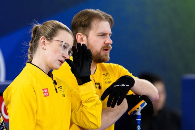 260209 Isabelle Wrana and Rasmus Wrana of Sweden competes in a round robin mixed doubles curling semifinal match between Great Britain and Sweden during day 3 of the 2026 Winter Olympics on February 9, 2026 in Cortina. Photo: Jon Olav Nesvold BILDBYRAN COP 217 JE0114 curling Olympic Games, Olympische Spiele, Olympia, OS olympics winter olympics os ol olympiska spel vinter-os olympiske leker milano cortina 2026 milan cortina 2026 milano cortina 2026 olympic games milano cortina 2026 winter olympic games milano cortina-os milano cortina-ol vinter-ol 3 bbeng sweden sverige *** 260209 Isabelle Wrana and Rasmus Wrana of Sweden competes in a round robin mixed doubles curling semifinal match between Great Britain and Sweden during day 3 of the 2026 Winter Olympics on February 9, 2026 in Cortina Photo Jon Olav Nesvold BILDBYRAN COP 217 JE0114 curling olympic games olympics winter olympics os ol olympiska spel vinter os olympiske leker milano cortina 2026 milan cortina 2026 milano cortina 2026 olympic games milano cortina 2026 winter olympic games milano cortina os milano cortina ol vinter ol 3 bbeng sweden sverige  Copyright: JONxOLAVxNESVOLD BB260209JE014