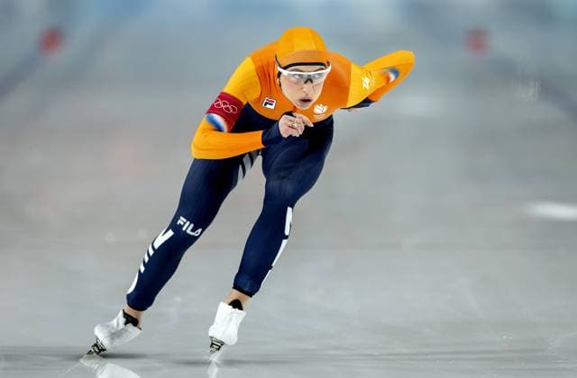 MILAN - Suzanne Schulting during the 1,000 meters in long track Speed skating, Eisschnelllauf at the Milan Speed Skating Stadium at the Milan Winter Olympics. SEM VAN DER WAL ANP xVIxANPxSportx xxANPxIVx 550161699 originalFilename: 550161699.jpg