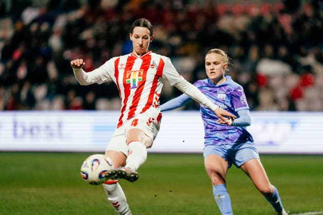 09.02.26, Frauen, Fussball, Google Pixel Frauen Bundesliga, Saison 2025 2026, 1. FC Köln - SGS Essen, 17. Spieltag Sara Agrez ( 4 - 1. FC Köln) Ballannahme Köln Franz-Kremer-Stadion NRW Deutschland