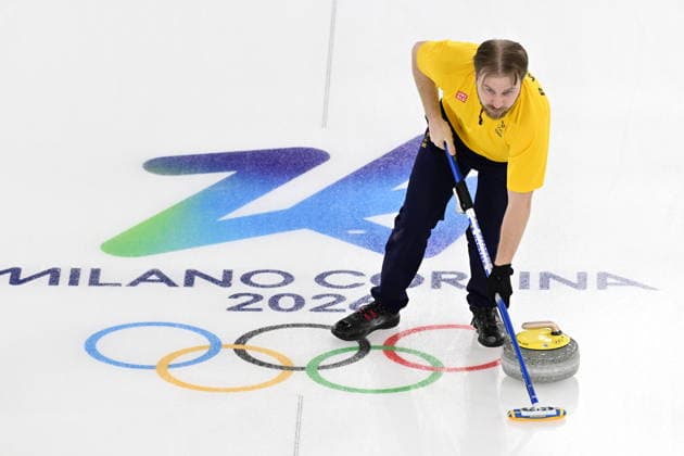 CORTINA, ITALY 20260209 Sweden s Isabella Wrana and Rasmus Wrana in the semi-final of mixed curling against Great Britain in Cortina. *** The image is included in the SPORTS PACKAGE. For others PAYMENT IMAGE ** CORTINA ITALY x10030x *** CORTINA, ITALY 20260209 Swedens Isabella Wrana and Rasmus Wrana in the semi final of mixed curling against Great Britain in Cortina The image is included in the SPORTS PACKAGE For others PAYMENT IMAGE CORTINA ITALY x10030x  Copyright: xJonasxEkströmer TTx OLYMPICS 2026 MIXED CURLING SEMI-FINALS