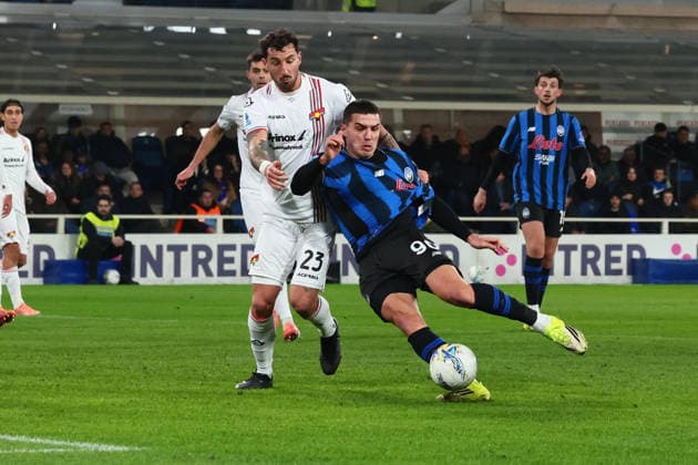 February 9, 2026, Bergamo, Lombardia: Atalanta s Nikola Krstovic scores the goal 1-0 during the Italian Serie A soccer match Atalanta BC vs US Cremonese at the New Balance Arena in Bergamo, Italy, 9 February 2026..ANSA MICHELE MARAVIGLIA. Soccer: Serie A; Atalanta-Cremonsese  - ZUMAa110 20260209_zaf_a110_032 Copyright: xMichelexMaravigliax