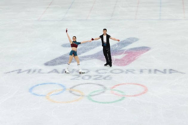 February 9, 2026, Milan, Lombardy, Italy: CHARLENE GUIGNARD and MARCO FABBRI of Italy in the Ice Dance Rhythm Dance of the Figure skating, Eiskunstlauf Team Event at the Milano Cortina 2026 Winter Olympic Games, Olympische Spiele, Olympia, OS Milan Italy - ZUMAc179 20260209_oly_c179_073 Copyright: xMickaelxChavetx