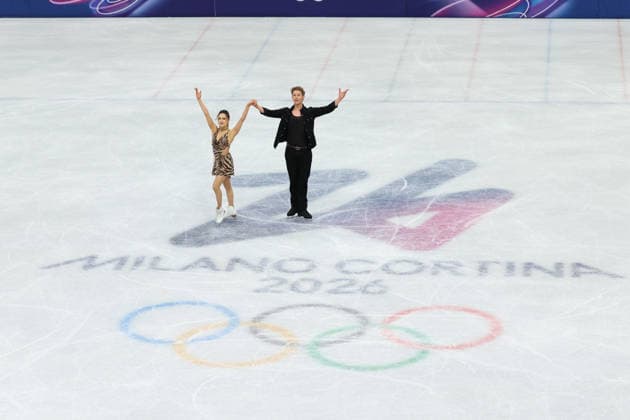 February 9, 2026, Milan, Lombardy, Italy: MADISON CHOCK and EVAN BATES of USA in the Ice Dance Rhythm Dance of the Figure skating, Eiskunstlauf Team Event at the Milano Cortina 2026 Winter Olympic Games, Olympische Spiele, Olympia, OS Olympics 2026: Milano Cortina: Figure Skating Ice Dance Rhythm Dance  - ZUMAc179 20260209_oly_c179_072 Copyright: xMickaelxChavetx