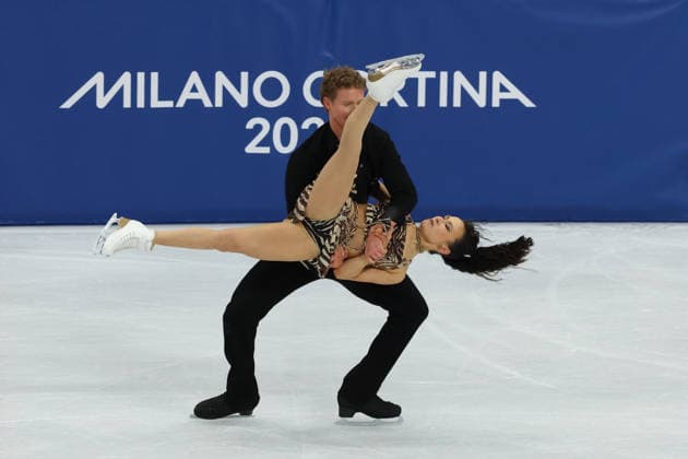 February 9, 2026, Milan, Lombardy, Italy: MADISON CHOCK and EVAN BATES of USA in the Ice Dance Rhythm Dance of the Figure skating, Eiskunstlauf Team Event at the Milano Cortina 2026 Winter Olympic Games, Olympische Spiele, Olympia, OS Olympics 2026: Milano Cortina: Figure Skating Ice Dance Rhythm Dance  - ZUMAc179 20260209_oly_c179_077 Copyright: xMickaelxChavetx