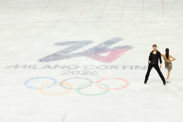 February 9, 2026, Milan, Lombardy, Italy: MADISON CHOCK and EVAN BATES of USA in the Ice Dance Rhythm Dance of the Figure skating, Eiskunstlauf Team Event at the Milano Cortina 2026 Winter Olympic Games, Olympische Spiele, Olympia, OS Olympics 2026: Milano Cortina: Figure Skating Ice Dance Rhythm Dance  - ZUMAc179 20260209_oly_c179_084 Copyright: xMickaelxChavetx